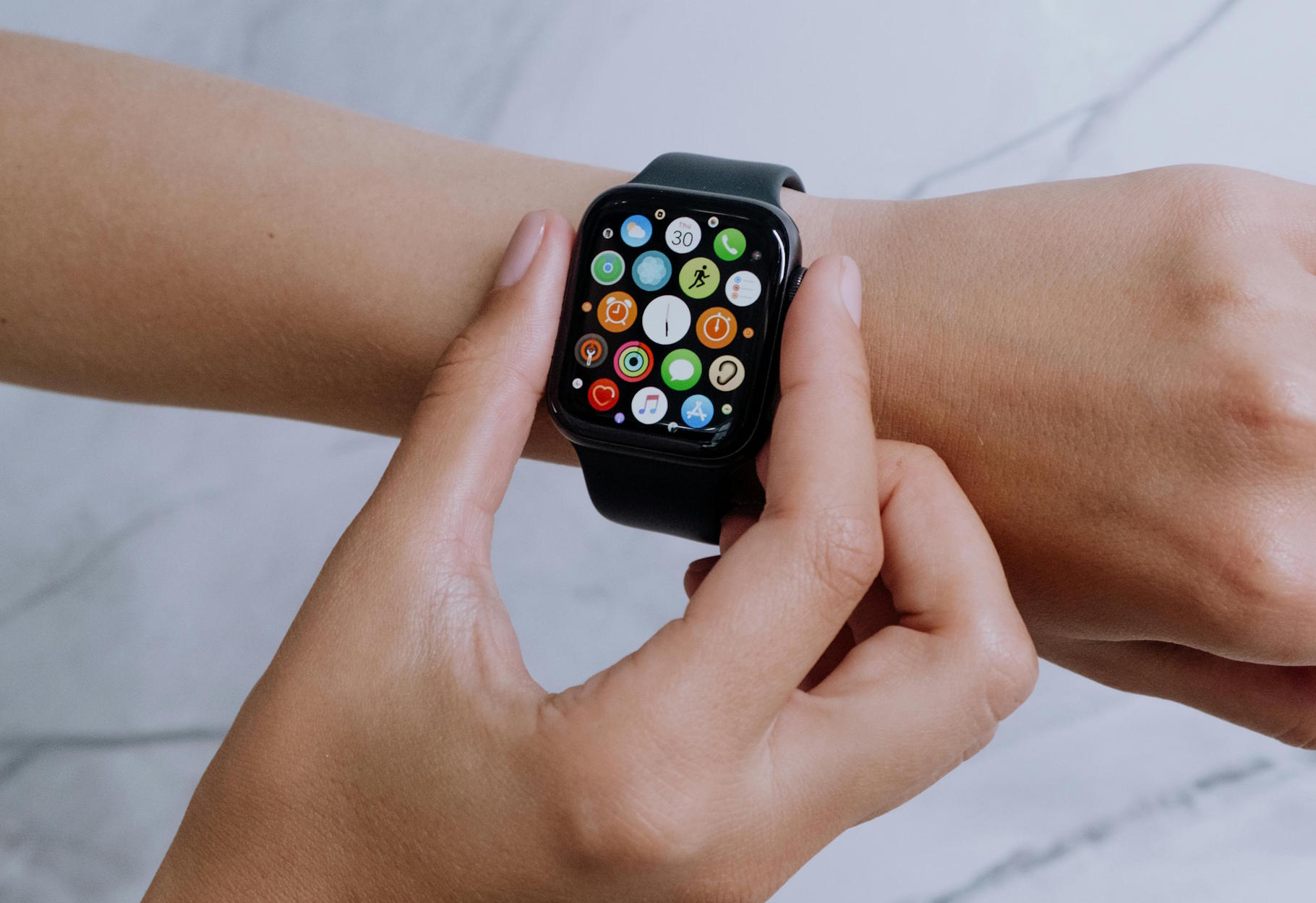 Thumbnail artikel Tijd tekort mythe en efficiënte krachttraining DiedeFit